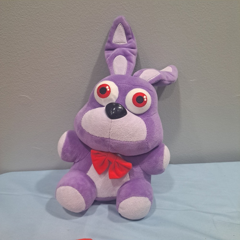 Five Nights at Freddys Plush Bundle Freddy Foxy Chica Bonnie Toy Lot FNAF Gamer - Picture 5 of 7